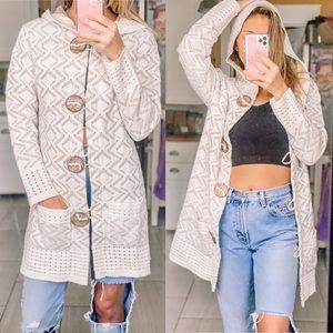Thick-knit eskimo Ivory+Beige cardi w/ pockets